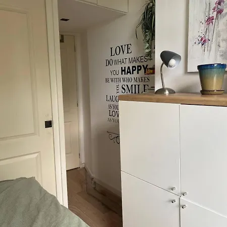 Cozy In Oldwest With Private Bathroom Гостевой дом Амстердам