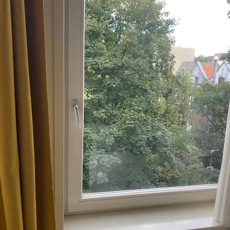 Гостевой дом Cozy In Oldwest With Private Bathroom *