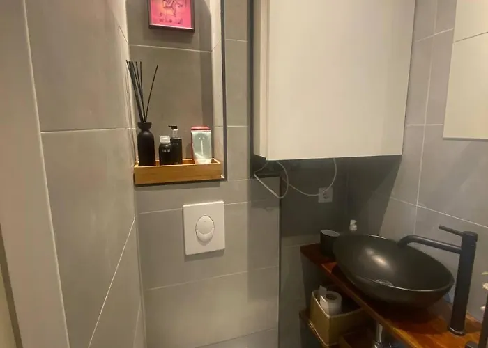 Cozy In Oldwest With Private Bathroom